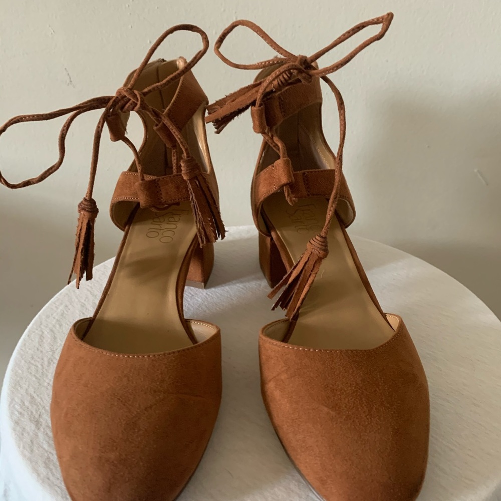 Franco Sarto chunk heels with straps - Picture 3 of 3